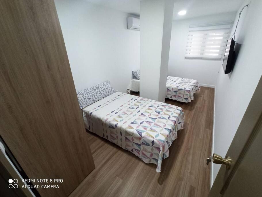 Apartamento Apartamento Vacacional Torrevieja Exterior foto